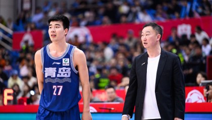 爱游戏app下载-媒体人：青岛核心球员近期亲人过世影响发挥 季后赛不能全靠外援